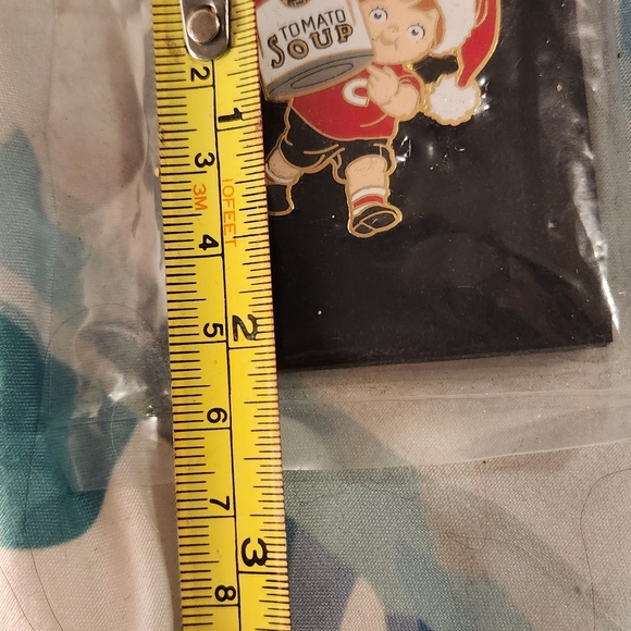 Vintage Campbell Soup kid pin - Picture 4 of 4